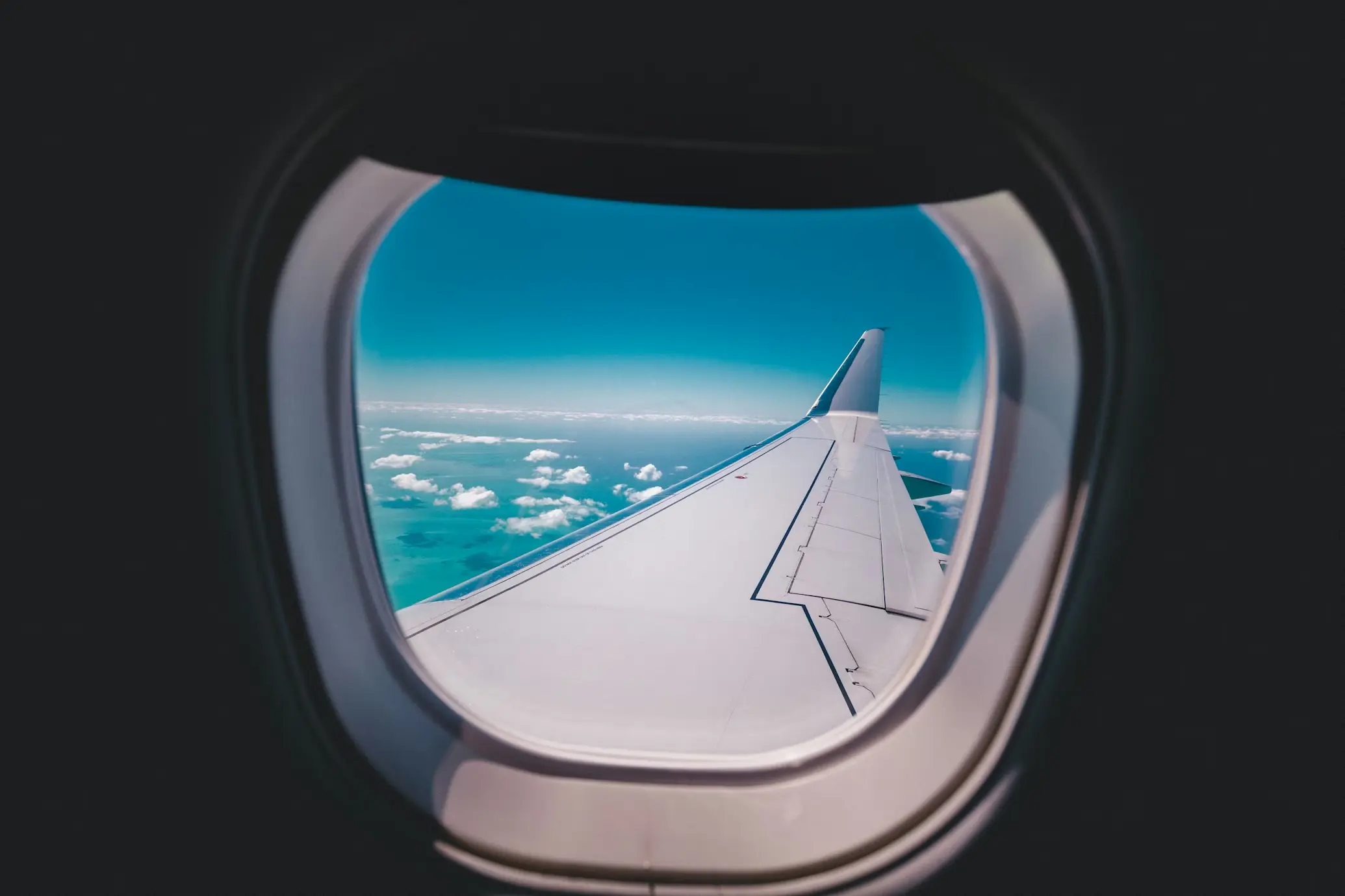 Airplane cabin window